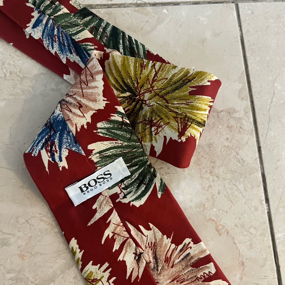 BOSS by Hugo Boss Red Floral Tie - Vintage